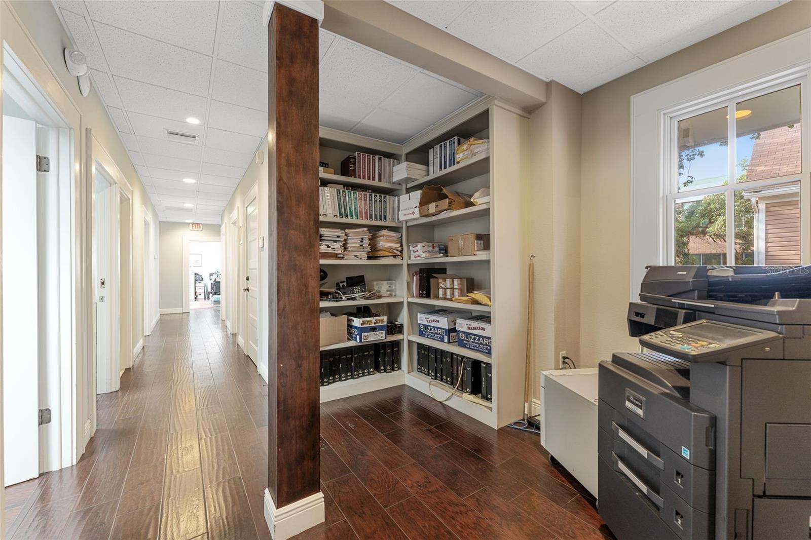 Listing photo id 22 for 337 Plant Avenue