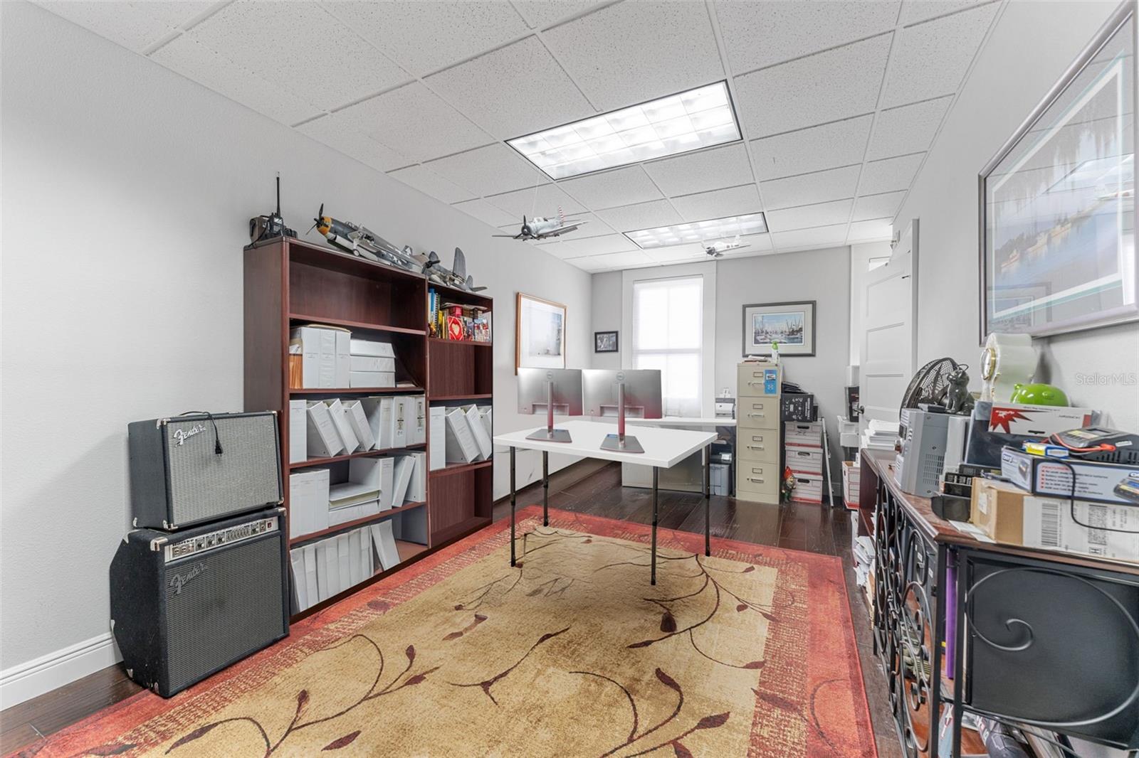 Listing photo id 37 for 337 Plant Avenue