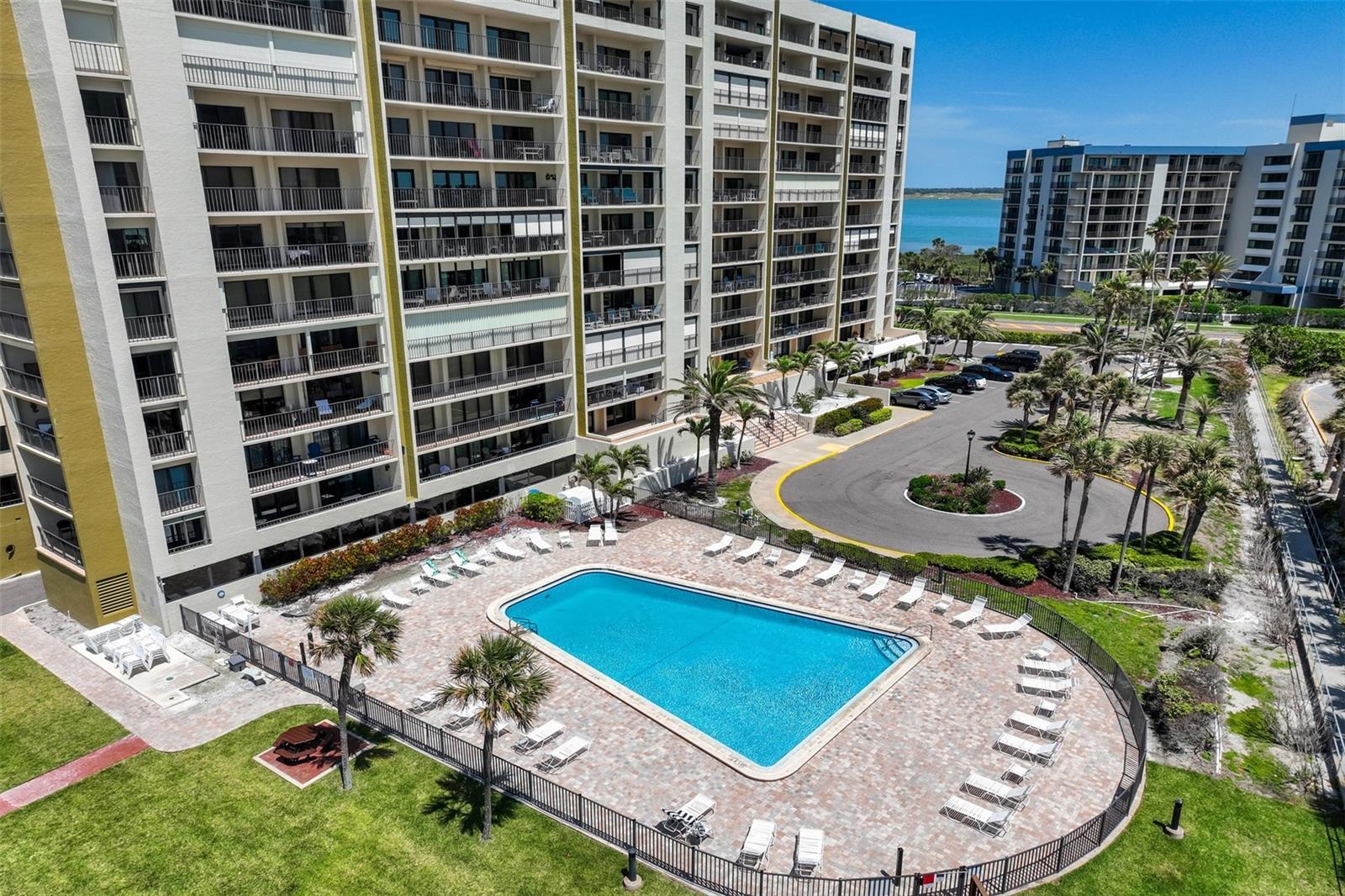 Image 26 of 30 For 1480 Gulf Boulevard 109
