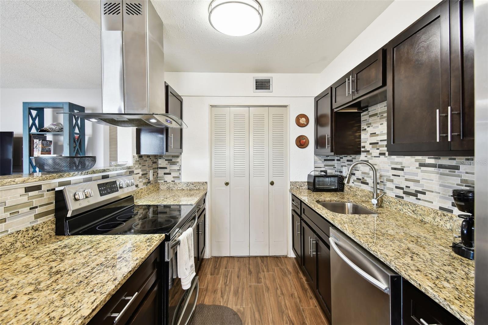 Image 13 of 41 For 1235 Highland Avenue 2-207