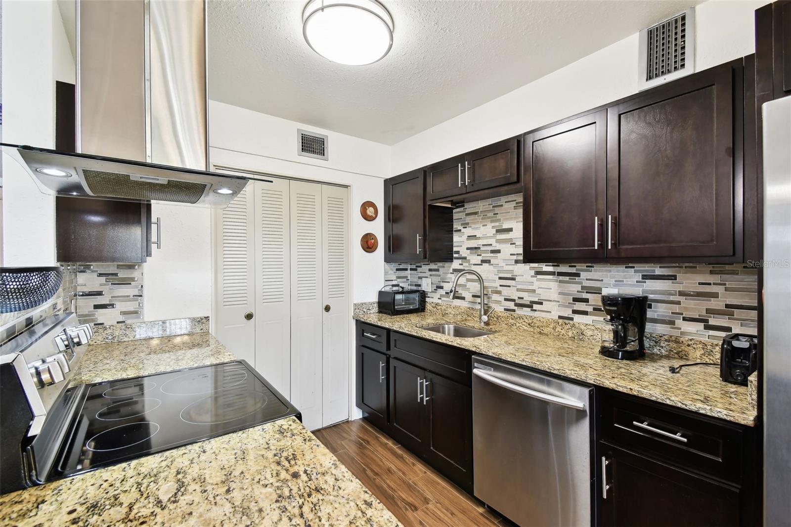 Image 15 of 41 For 1235 Highland Avenue 2-207