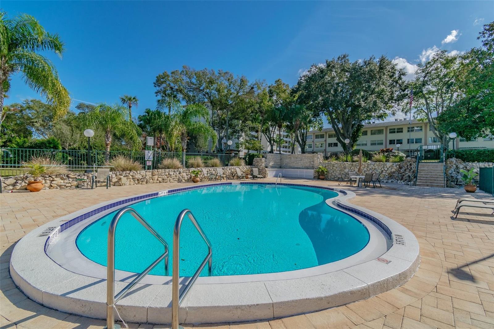 Image 31 of 41 For 1235 Highland Avenue 2-207