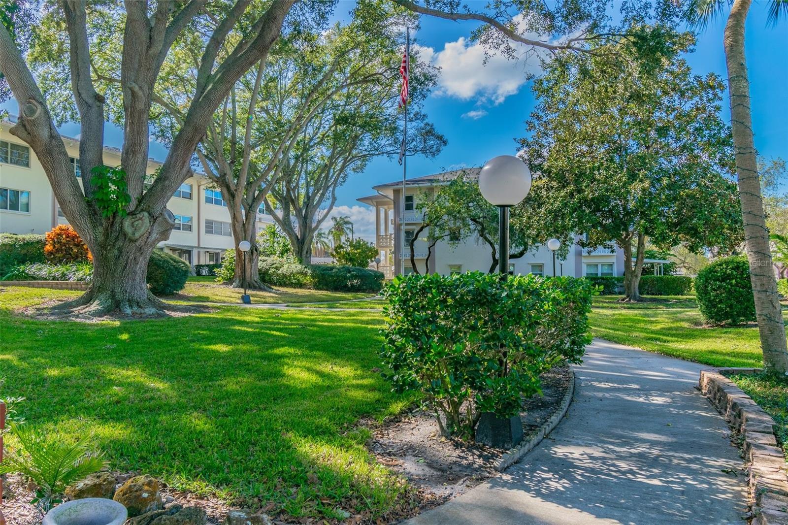Image 35 of 41 For 1235 Highland Avenue 2-207