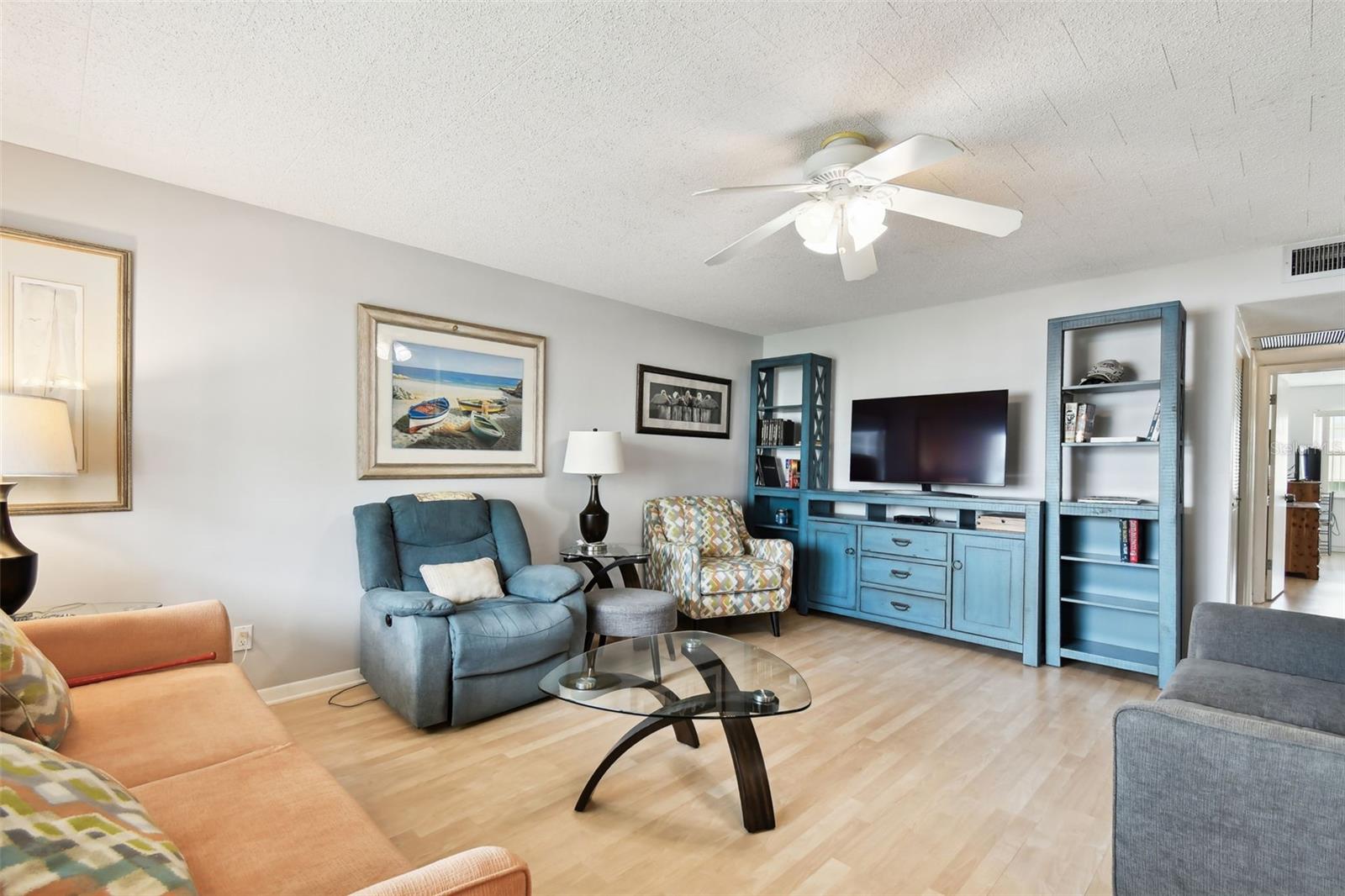 Image 9 of 41 For 1235 Highland Avenue 2-207