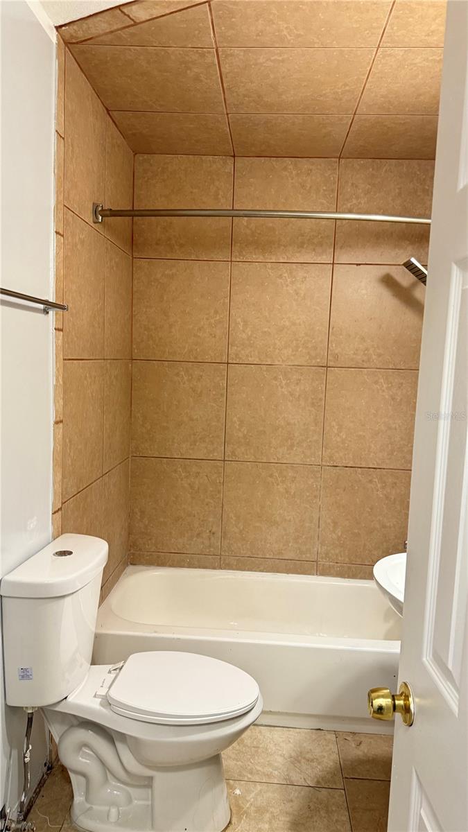 Image 21 of 22 For 7017 Baywood Drive