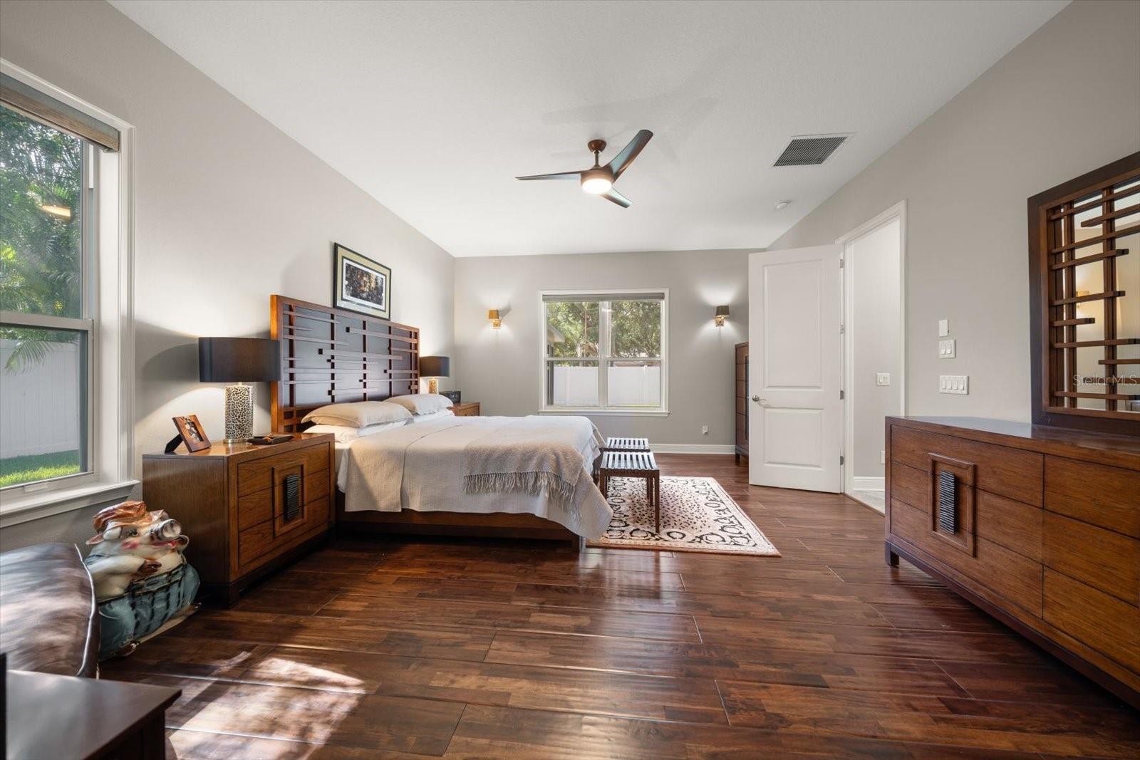 Image 18 of 44 For 4014 Swann Avenue