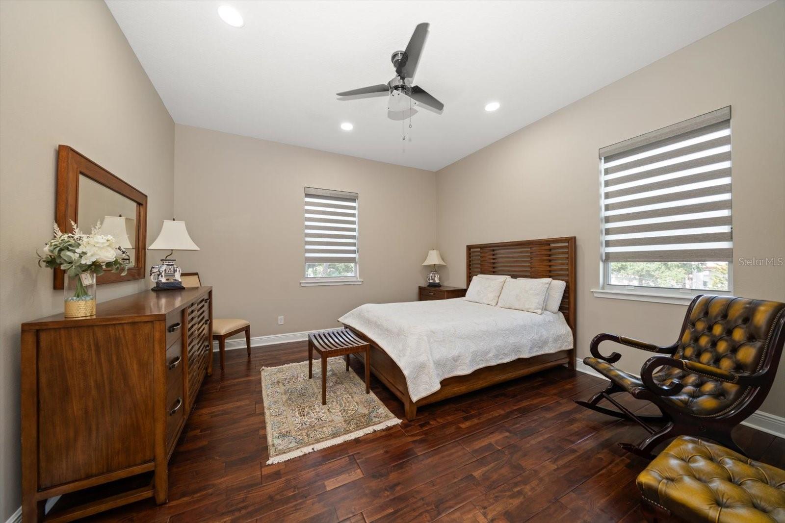 Image 25 of 44 For 4014 Swann Avenue