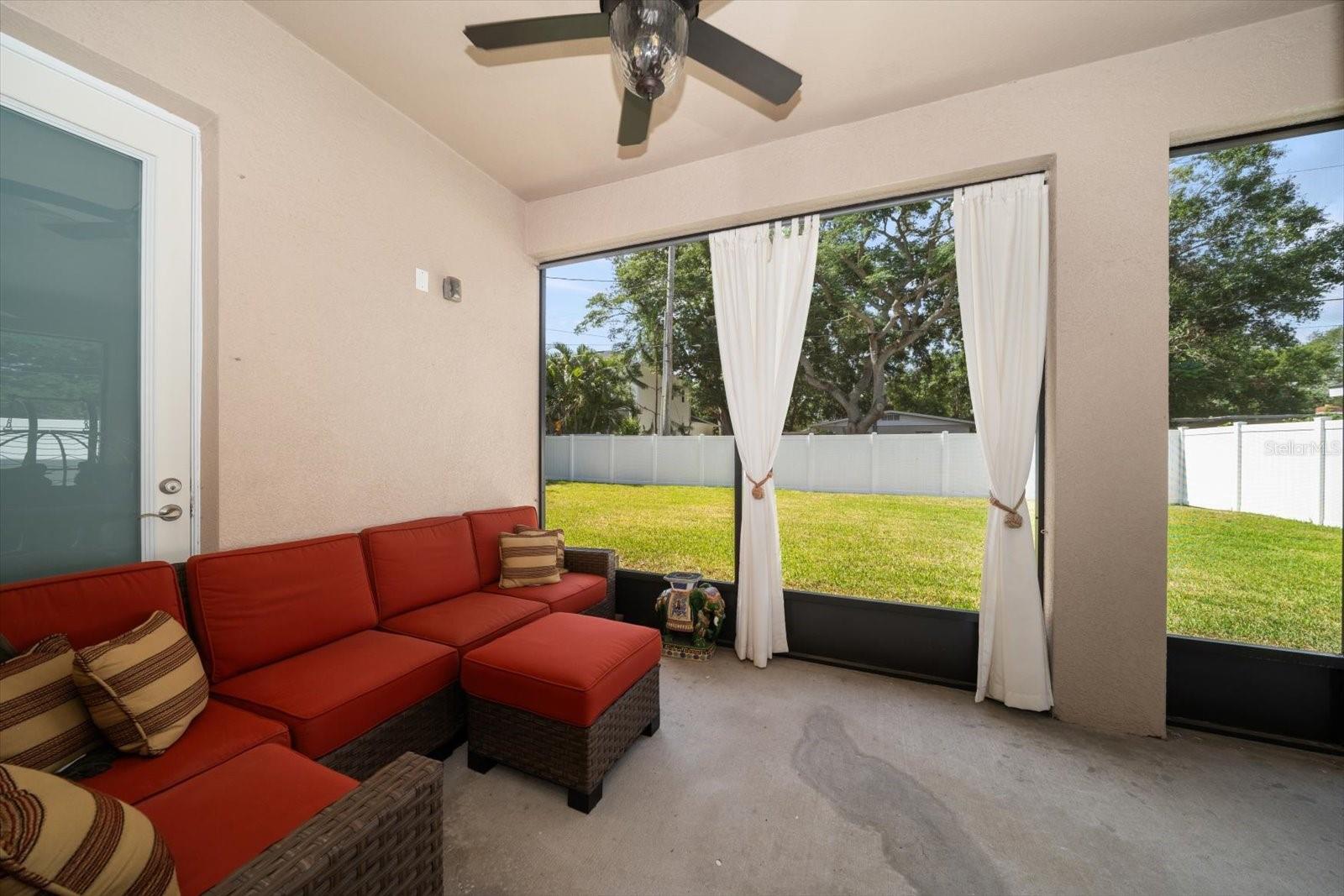 Image 37 of 44 For 4014 Swann Avenue