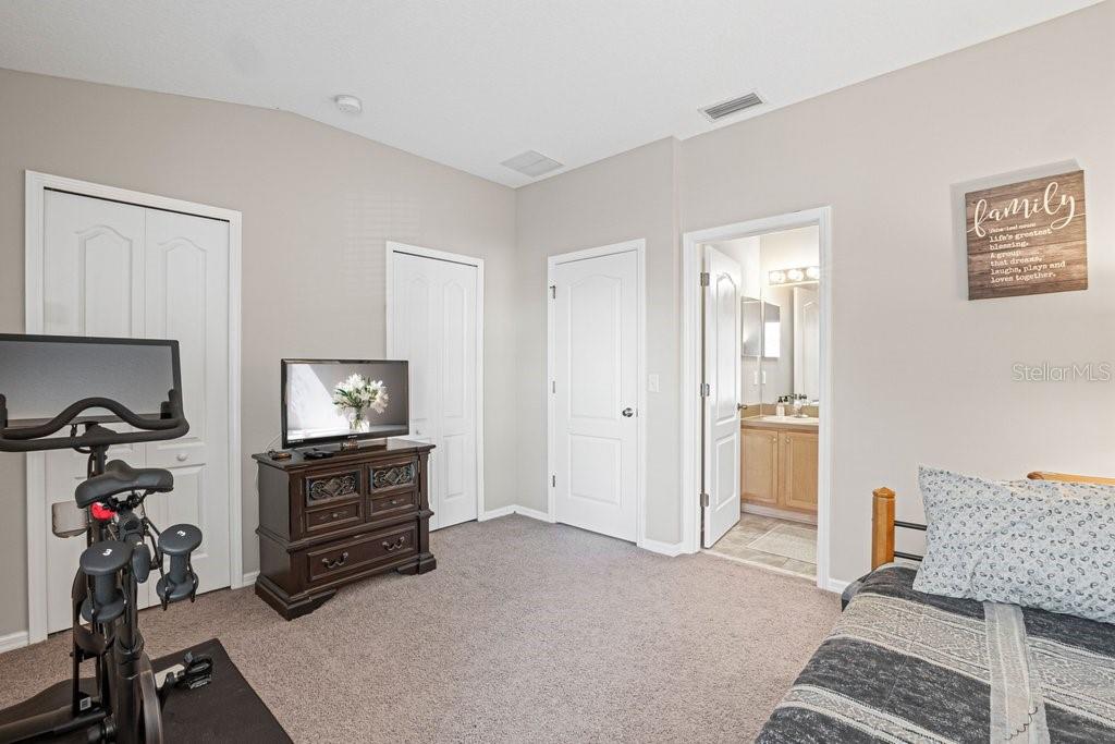 Image 15 of 27 For 15908 Fishhawk Creek Lane