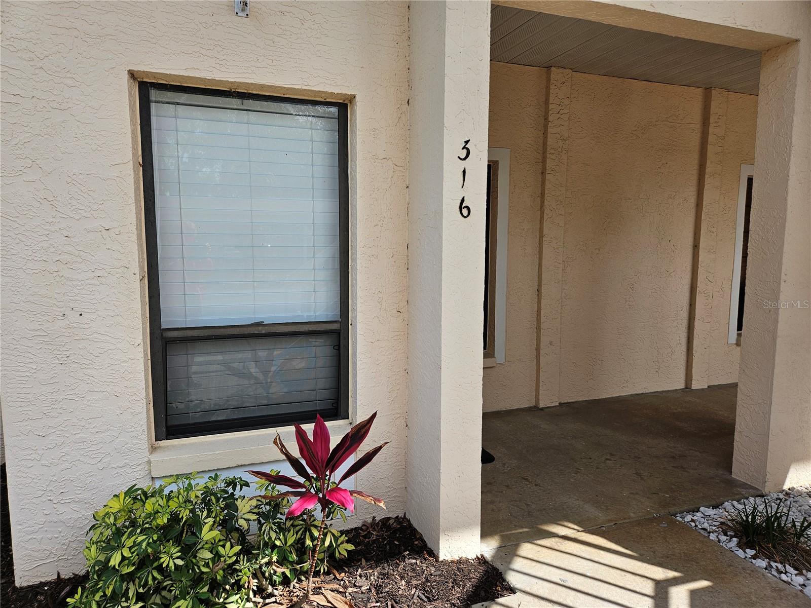Details for 316 Kelsey Way, SUN CITY CENTER, FL 33573