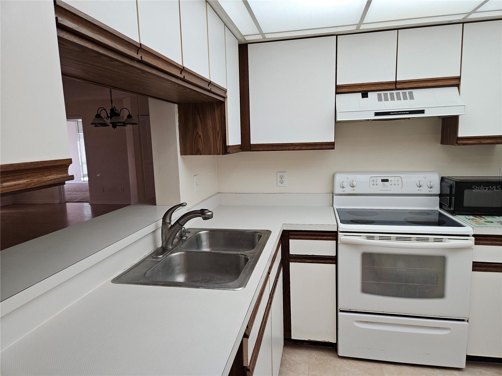 Image 6 of 43 For 316 Kelsey Way