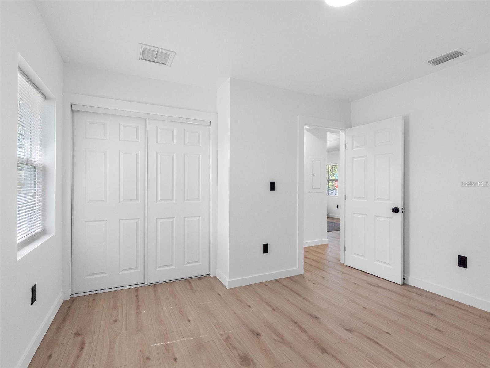 Image 21 of 43 For 2322 21st Street S