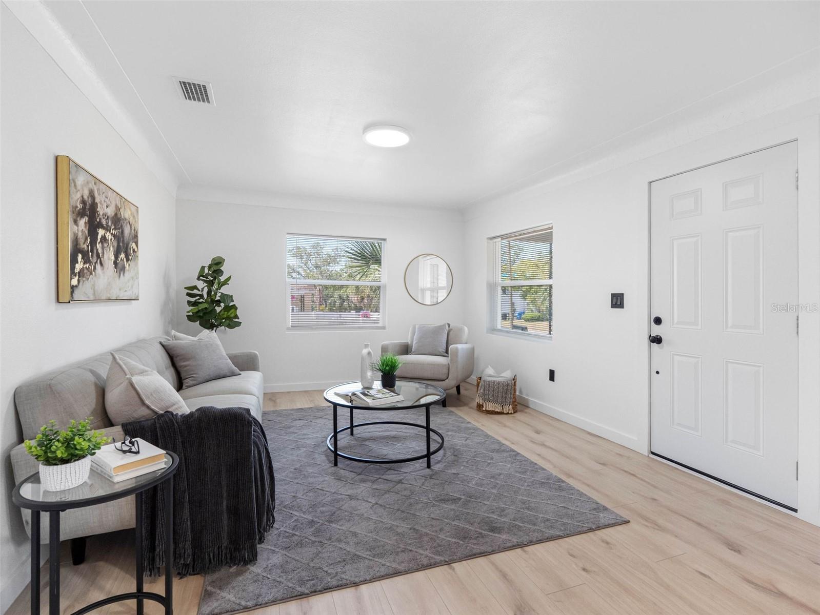 Image 5 of 43 For 2322 21st Street S