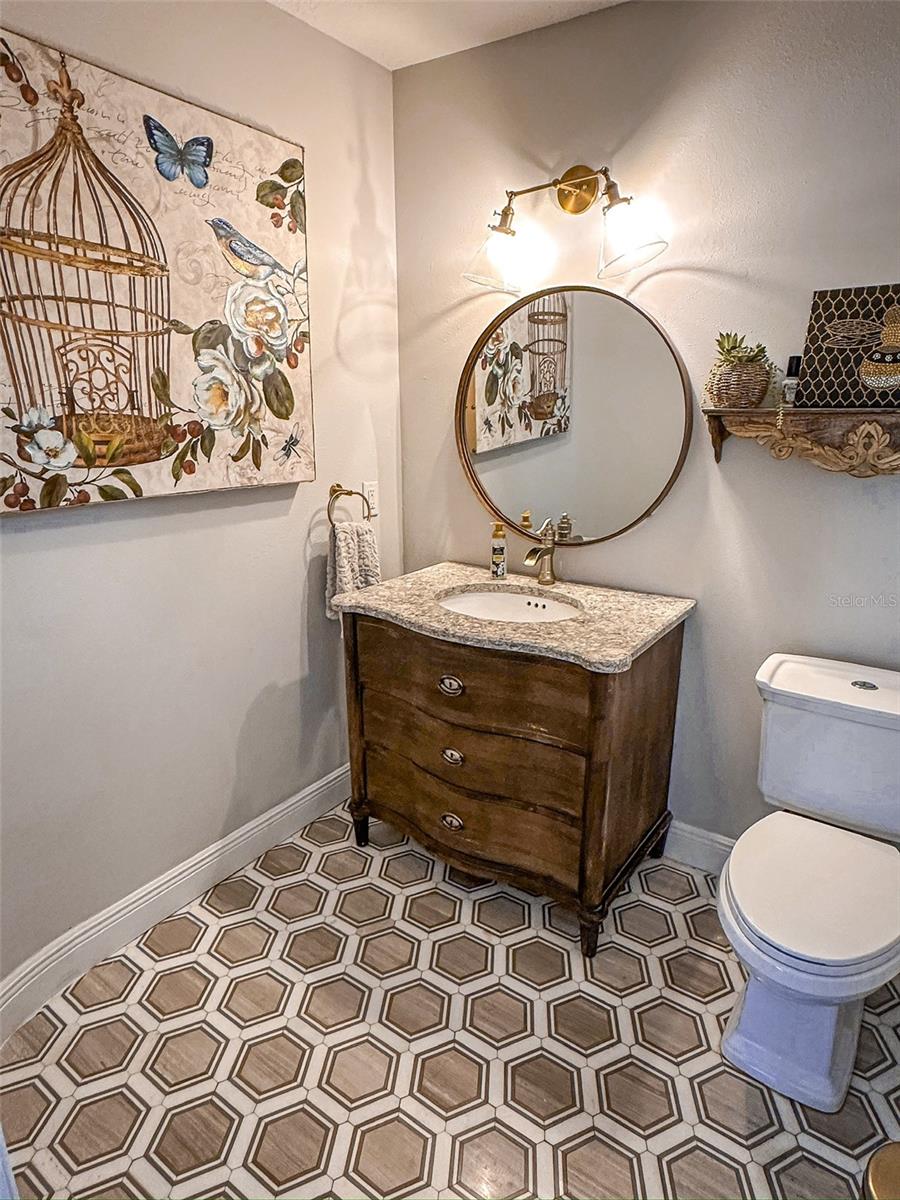 Image 17 of 21 For 923 Tuscanny Street