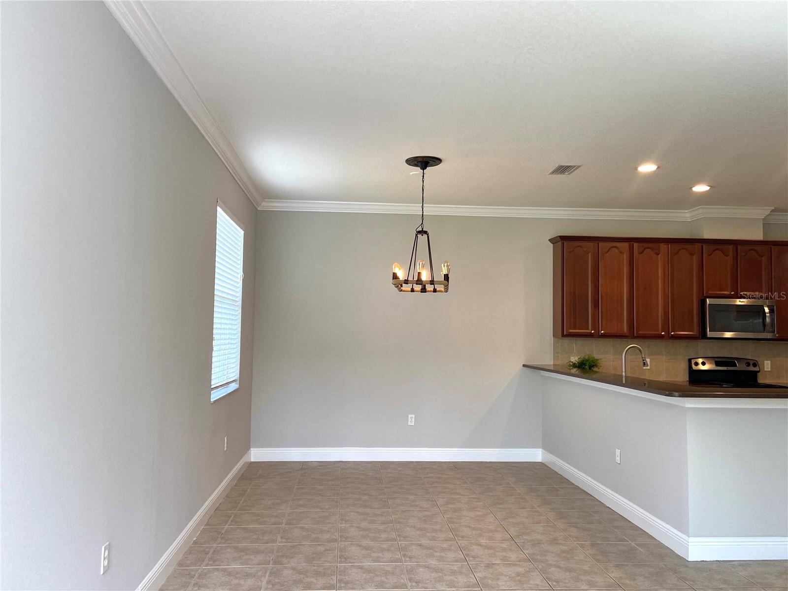Image 9 of 37 For 8807 Cameron Crest Drive