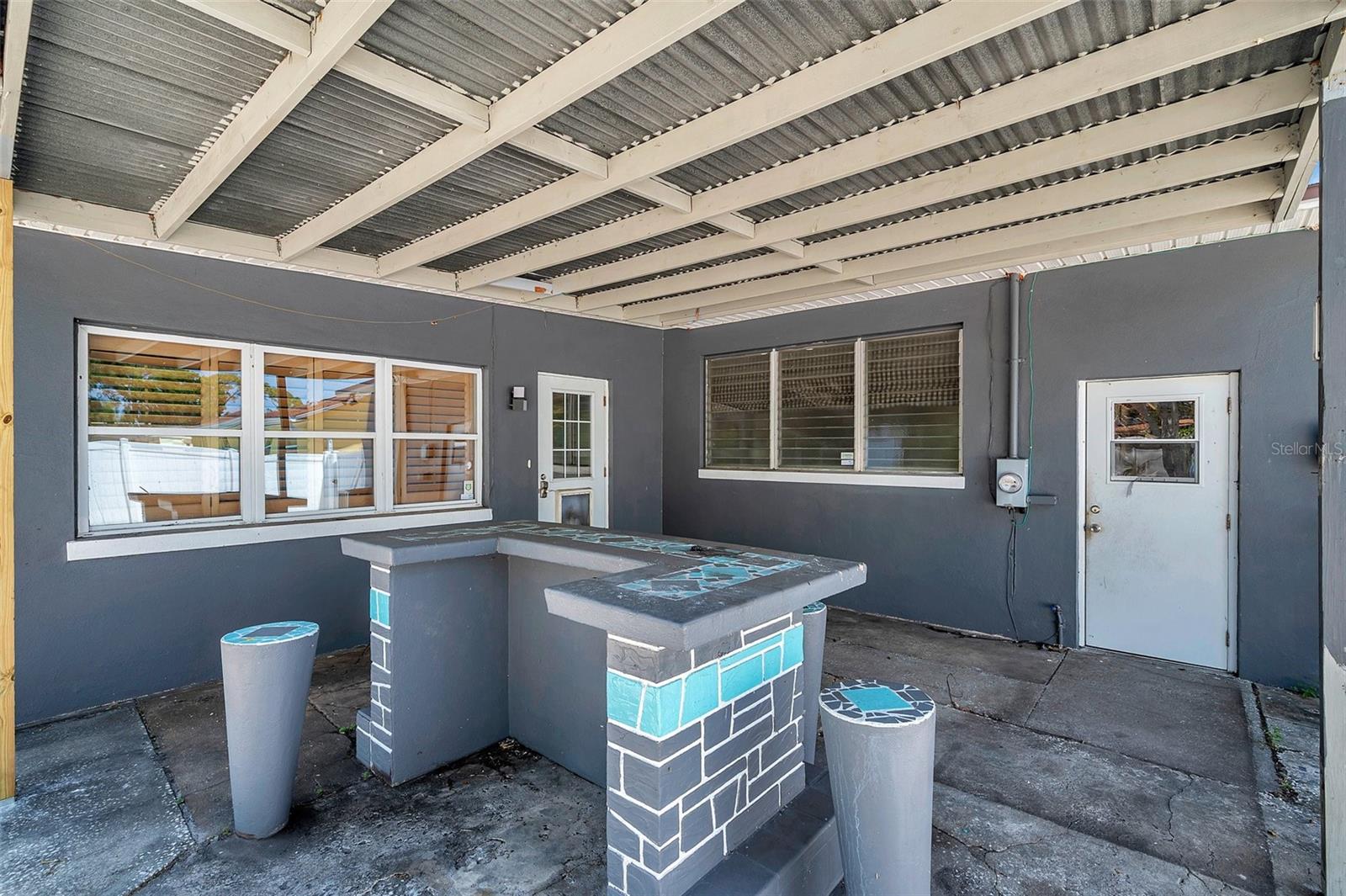 Image 12 of 62 For 936 Alcazar Way S