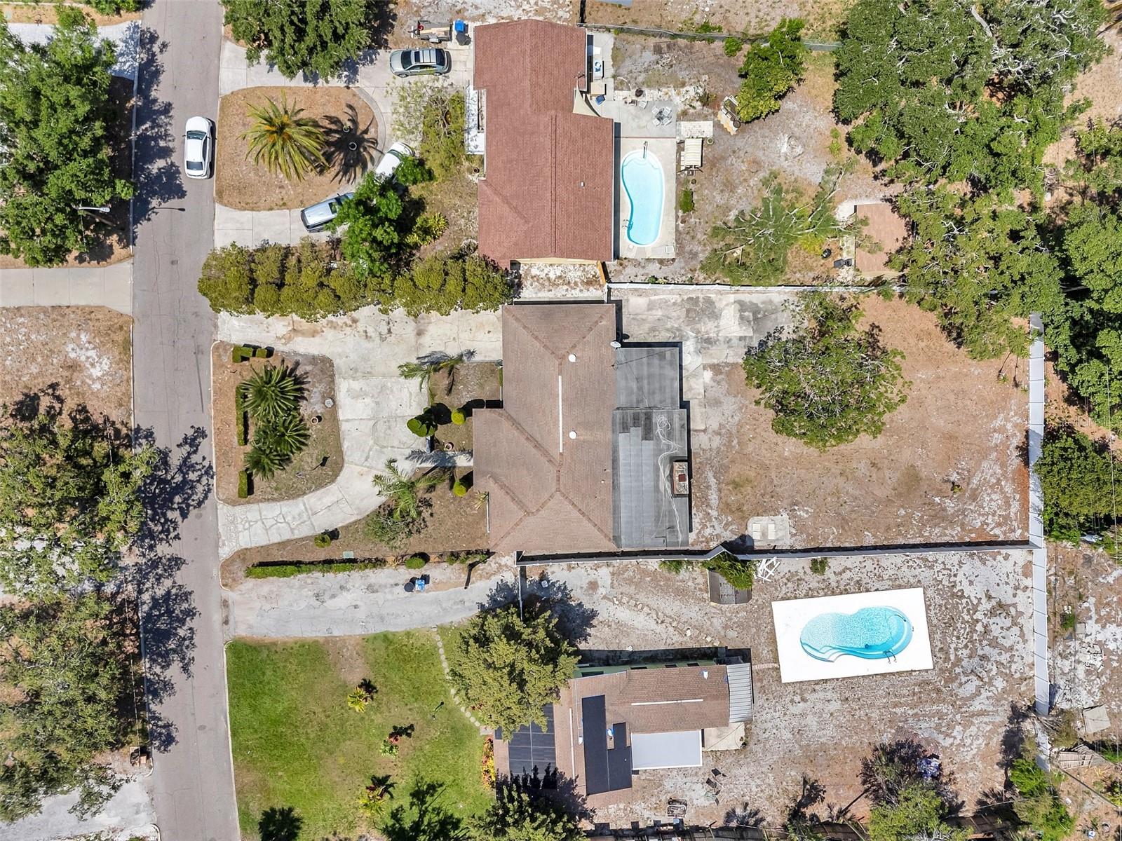 Image 3 of 62 For 936 Alcazar Way S