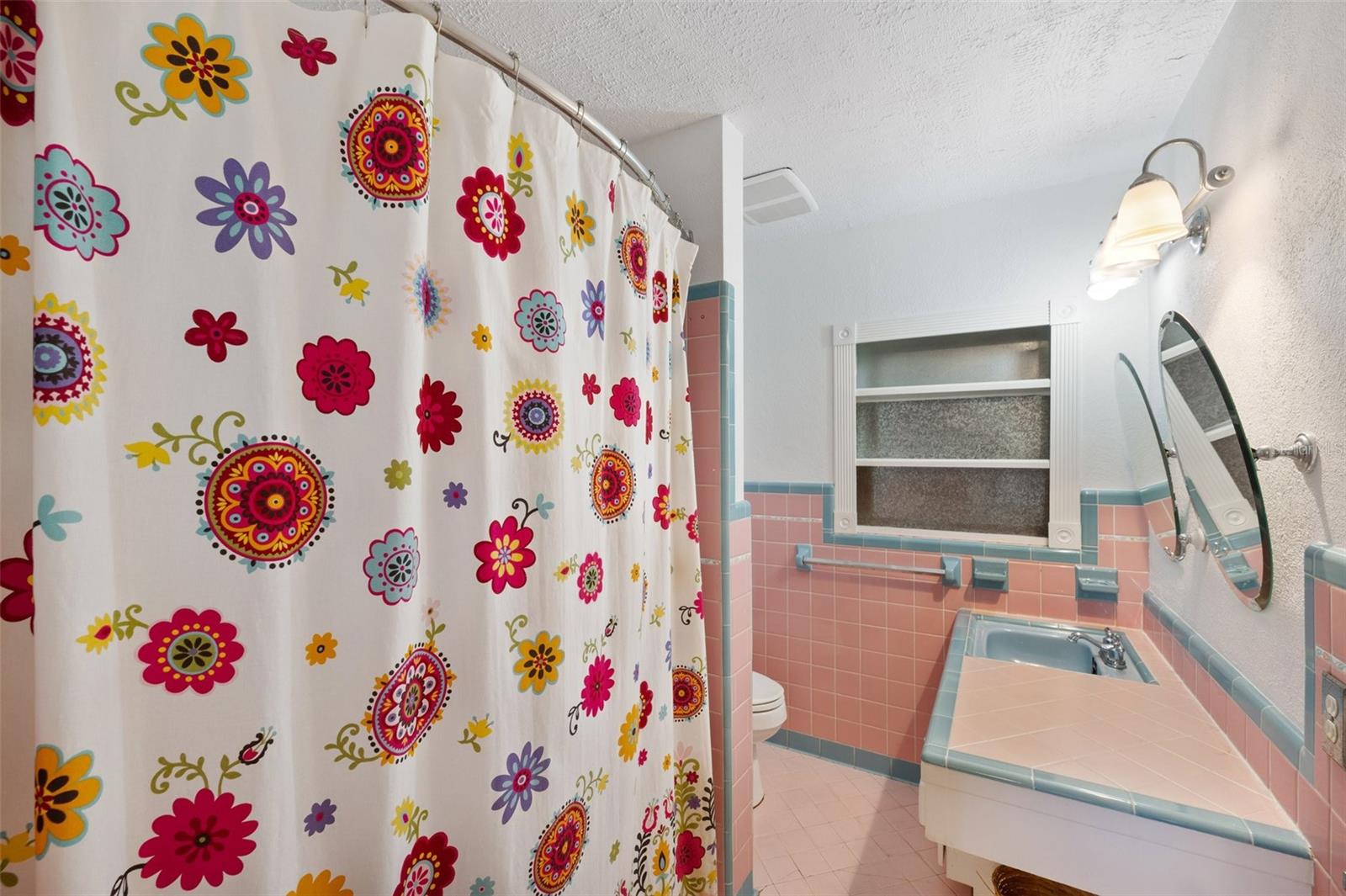Image 30 of 62 For 936 Alcazar Way S