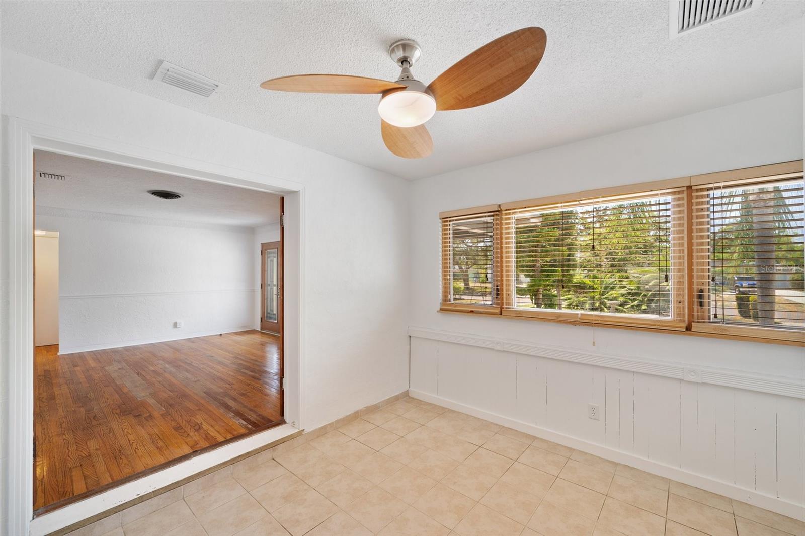 Image 45 of 62 For 936 Alcazar Way S