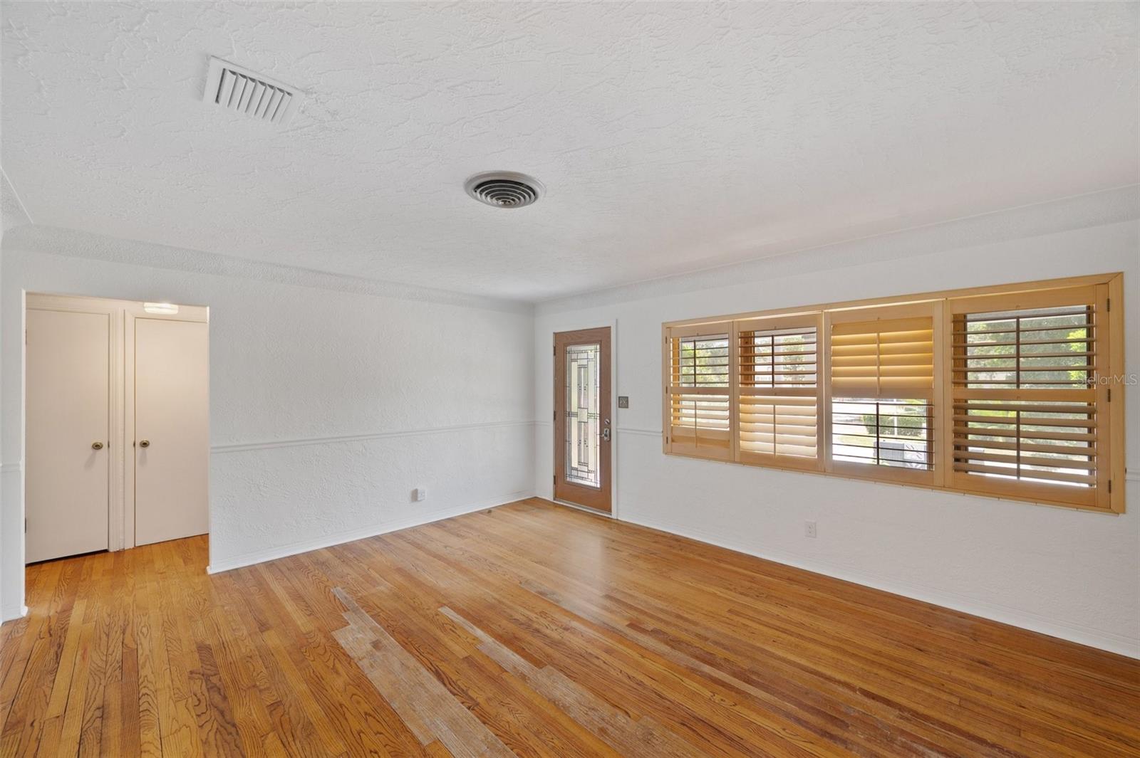 Image 47 of 62 For 936 Alcazar Way S