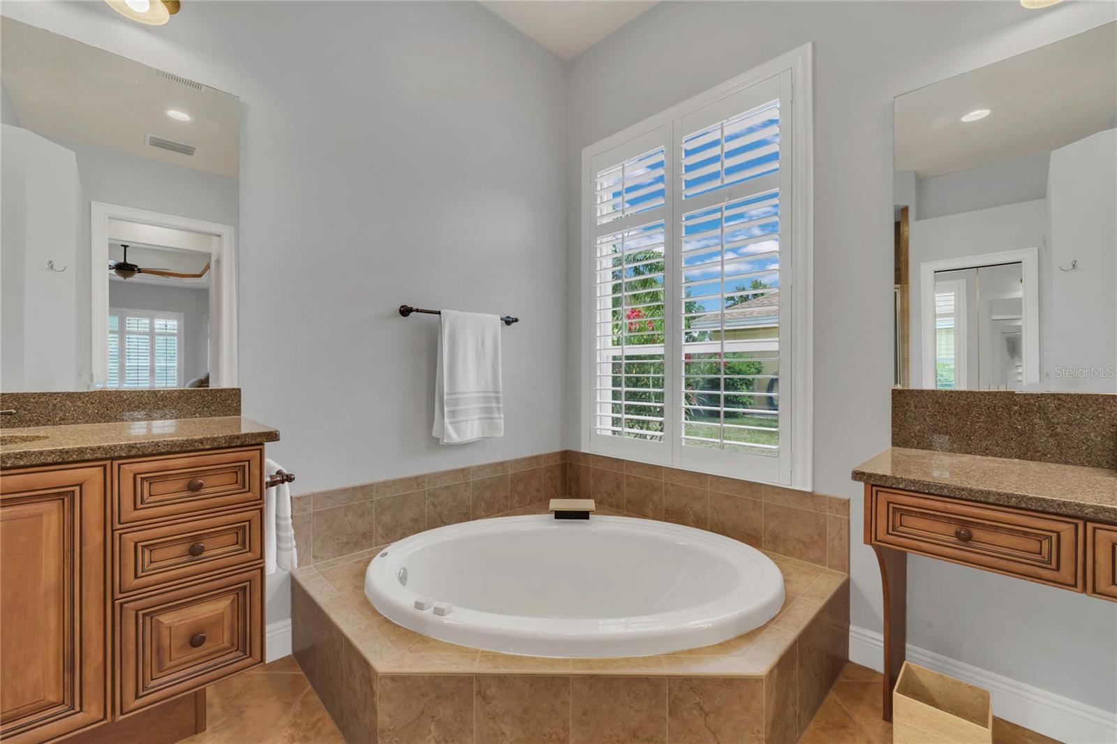 Image 23 of 62 For 20632 Broadwater Drive