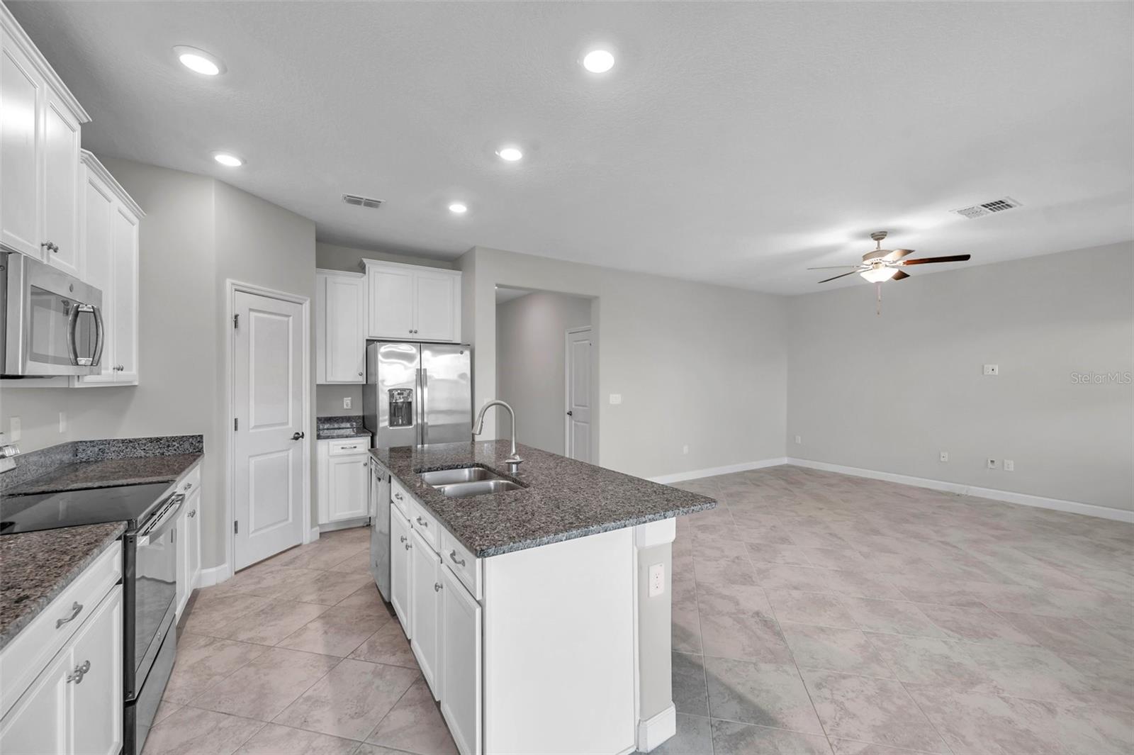 Image 19 of 34 For 11412 Freshwater Ridge Drive