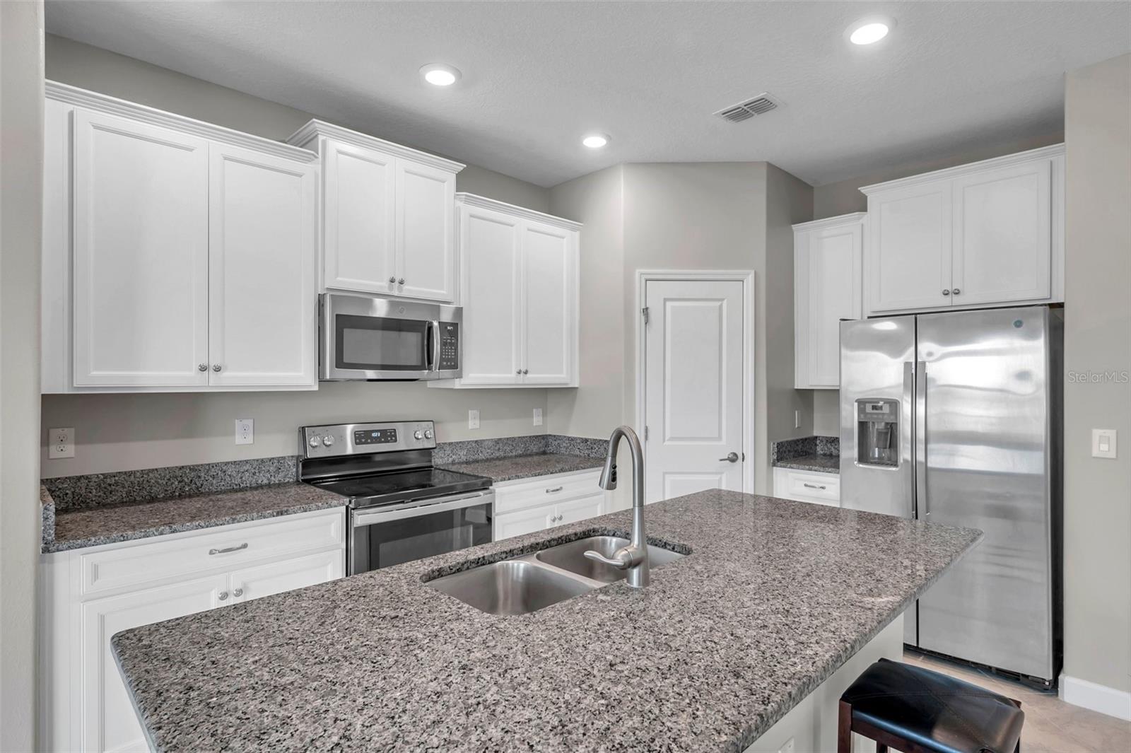 Image 3 of 34 For 11412 Freshwater Ridge Drive