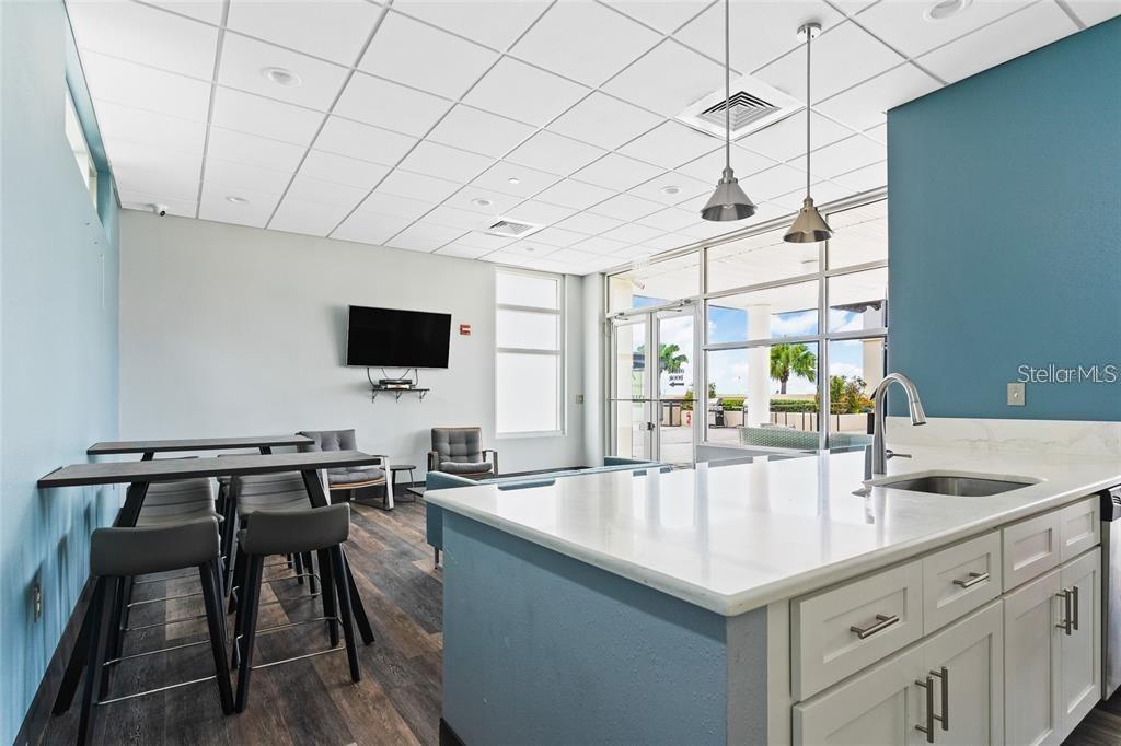 Image 12 of 15 For 1208 Kennedy Boulevard 825e