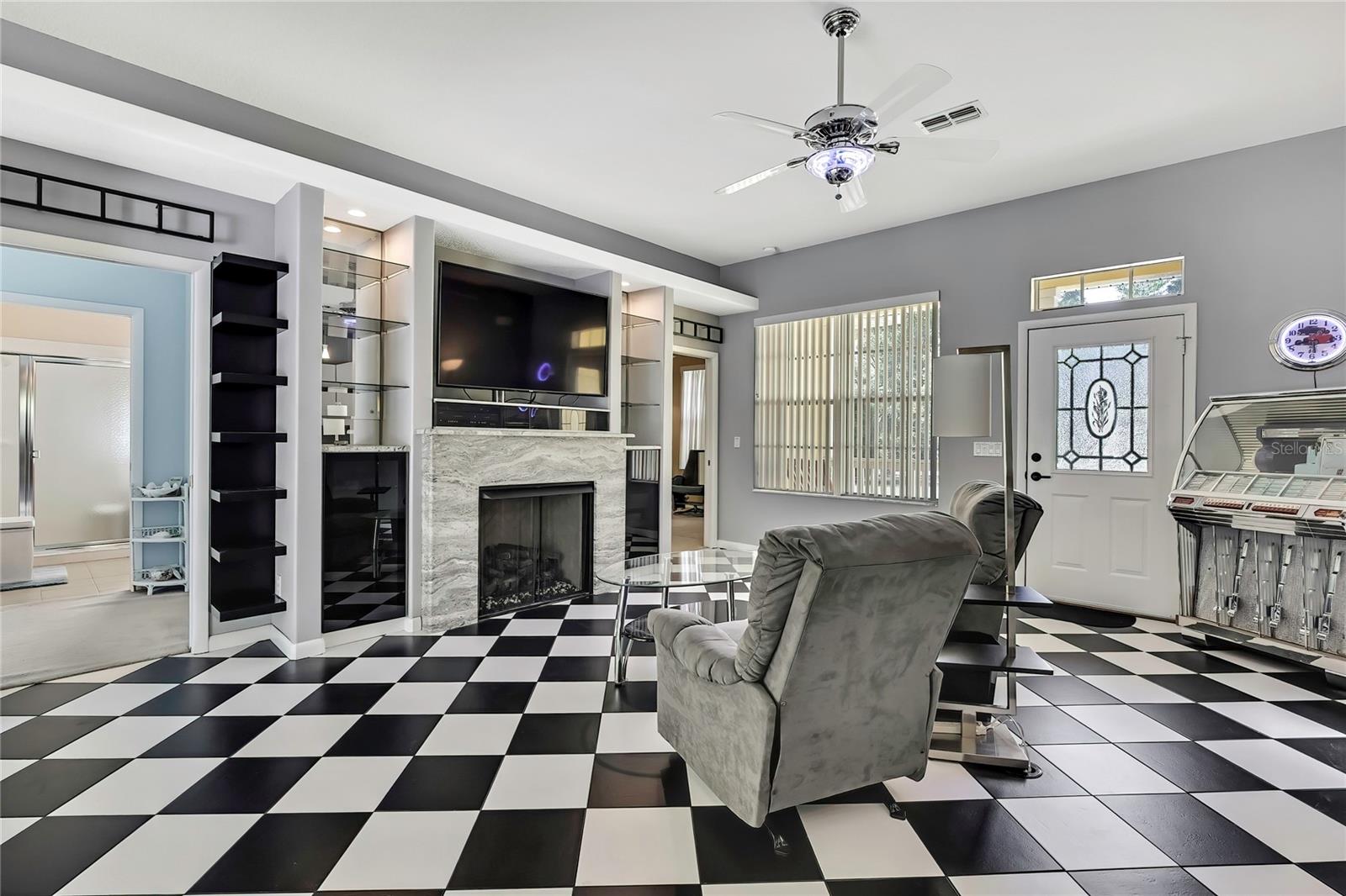 Image 11 of 59 For 2499 Harley Street