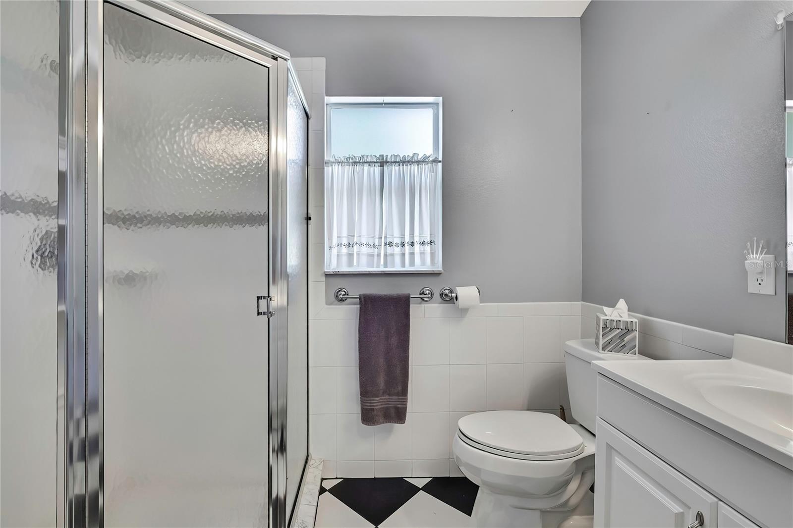 Image 32 of 59 For 2499 Harley Street