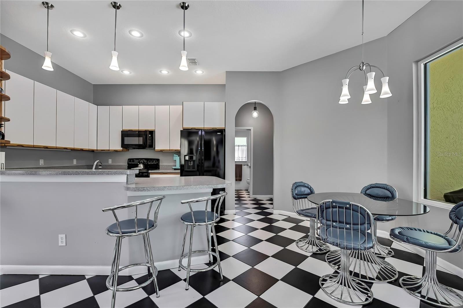 Image 7 of 59 For 2499 Harley Street