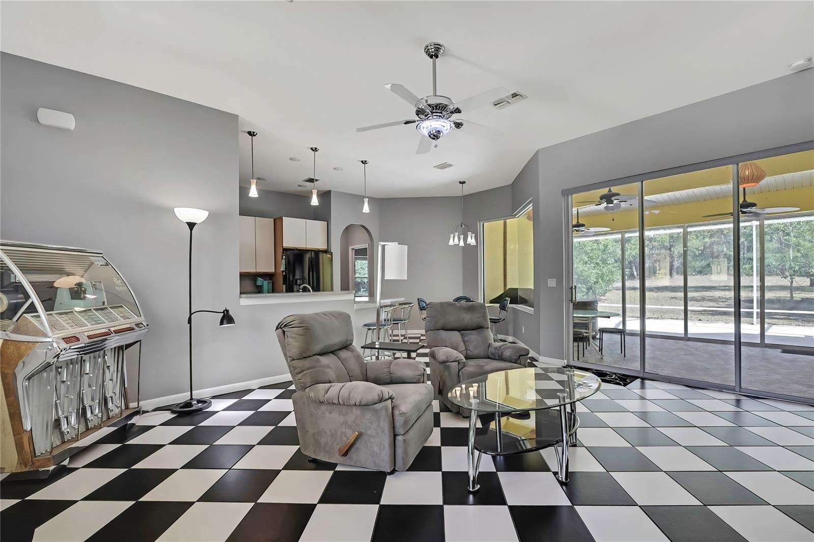 Image 9 of 59 For 2499 Harley Street
