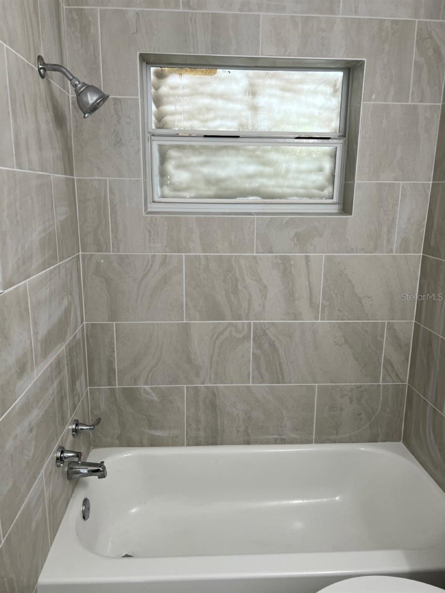 Image 6 of 7 For 521 88th Avenue N