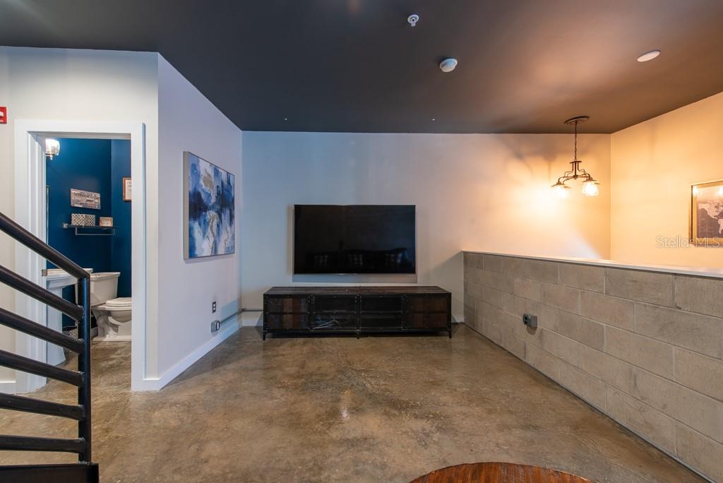 Image 14 of 57 For 5008 Macdill Avenue 10