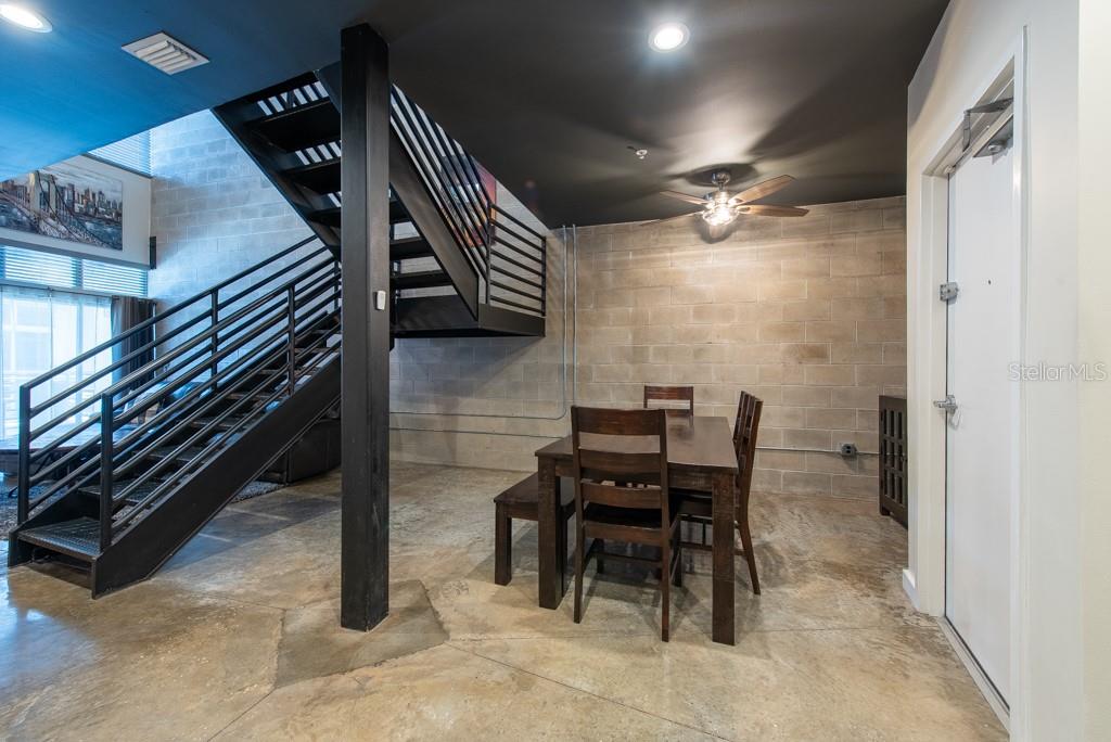Image 20 of 57 For 5008 Macdill Avenue 10