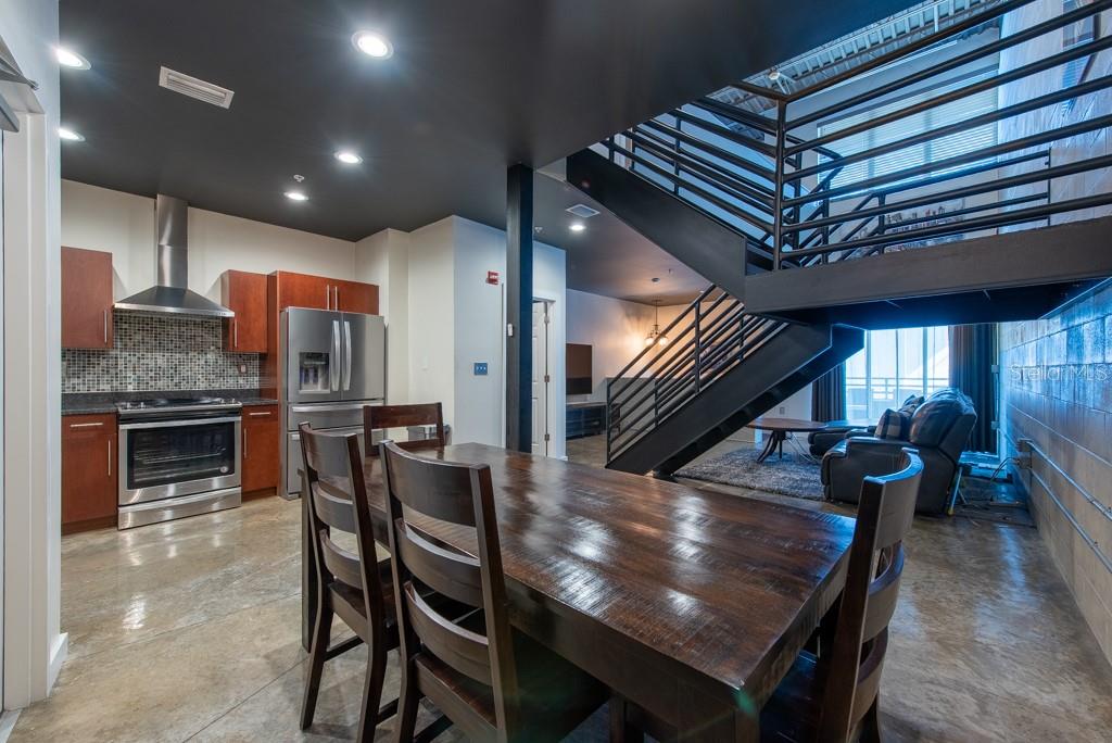 Image 21 of 57 For 5008 Macdill Avenue 10