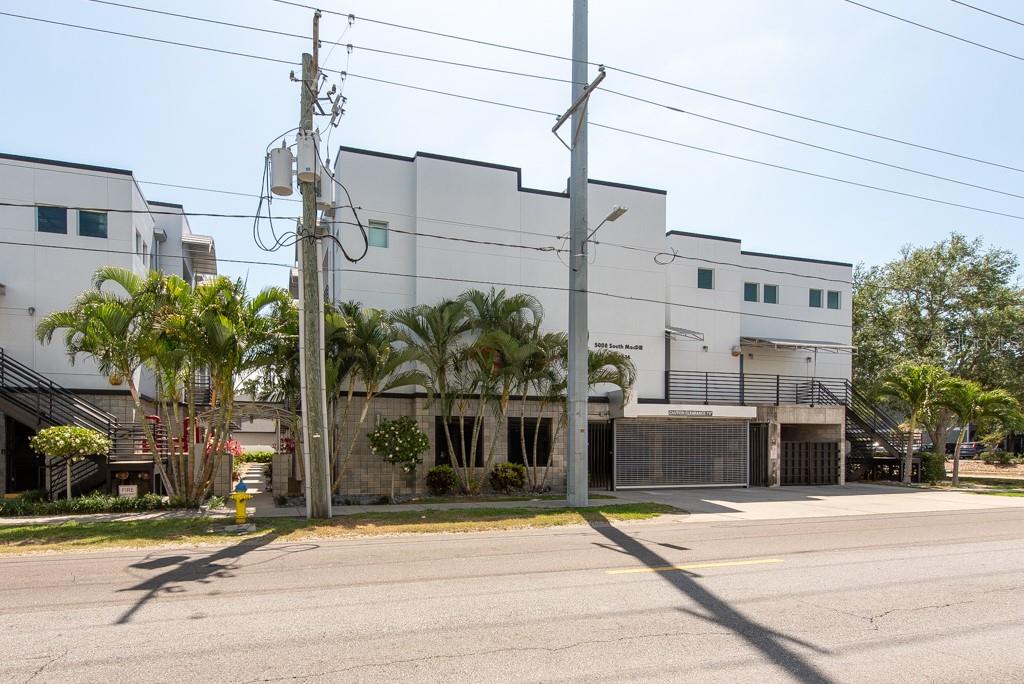 Image 46 of 57 For 5008 Macdill Avenue 10
