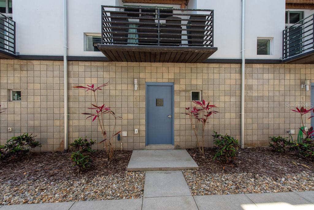 Image 7 of 57 For 5008 Macdill Avenue 10