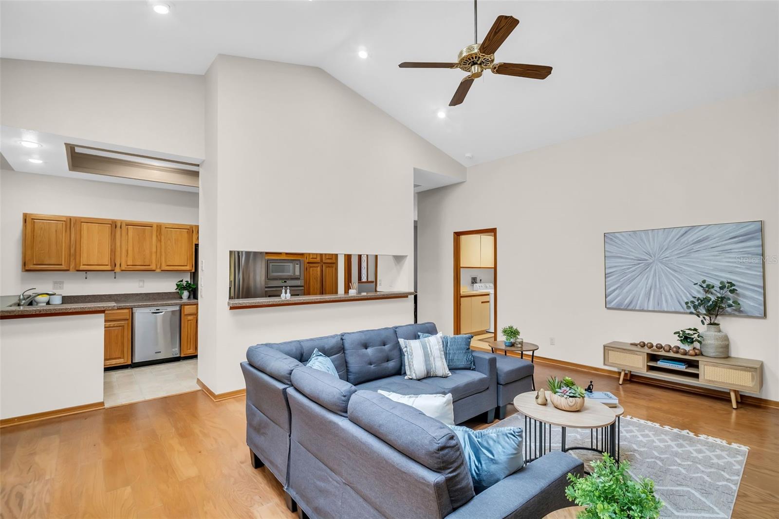 Image 16 of 62 For 10 Greenhaven Circle