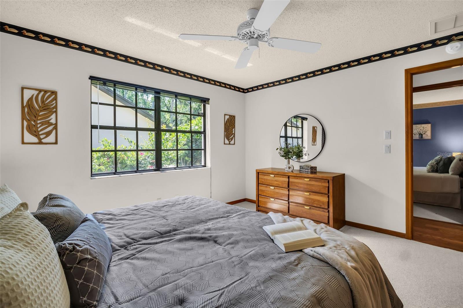 Image 31 of 62 For 10 Greenhaven Circle