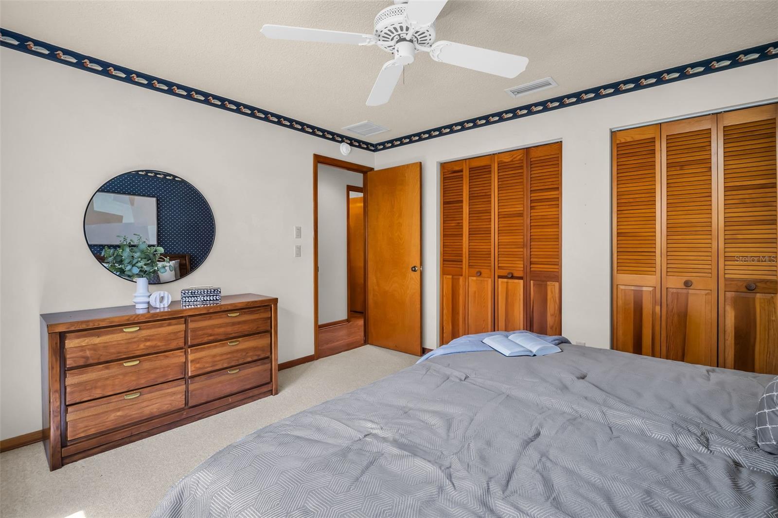 Image 32 of 62 For 10 Greenhaven Circle