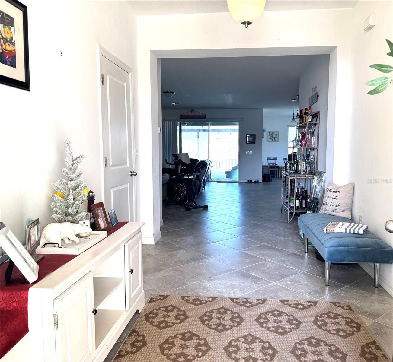 Image 2 of 23 For 420 Grand Vista Boulevard