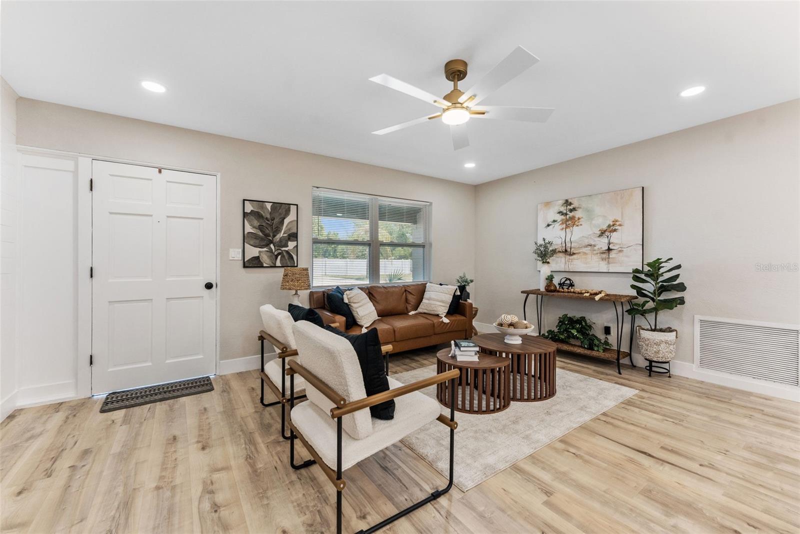 Image 7 of 42 For 7494 7th Street N