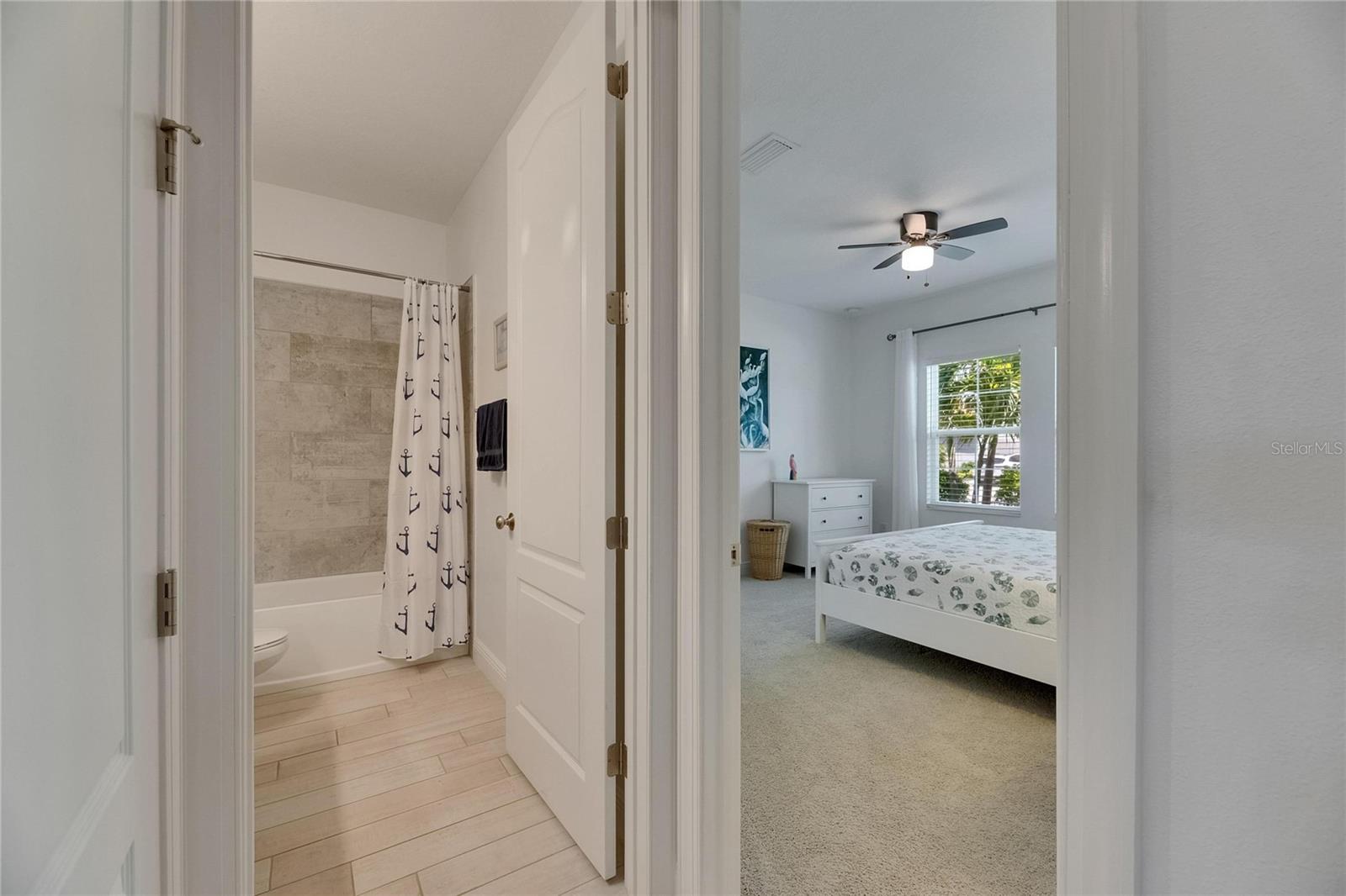 Image 11 of 100 For 5814 Silver Sun Drive