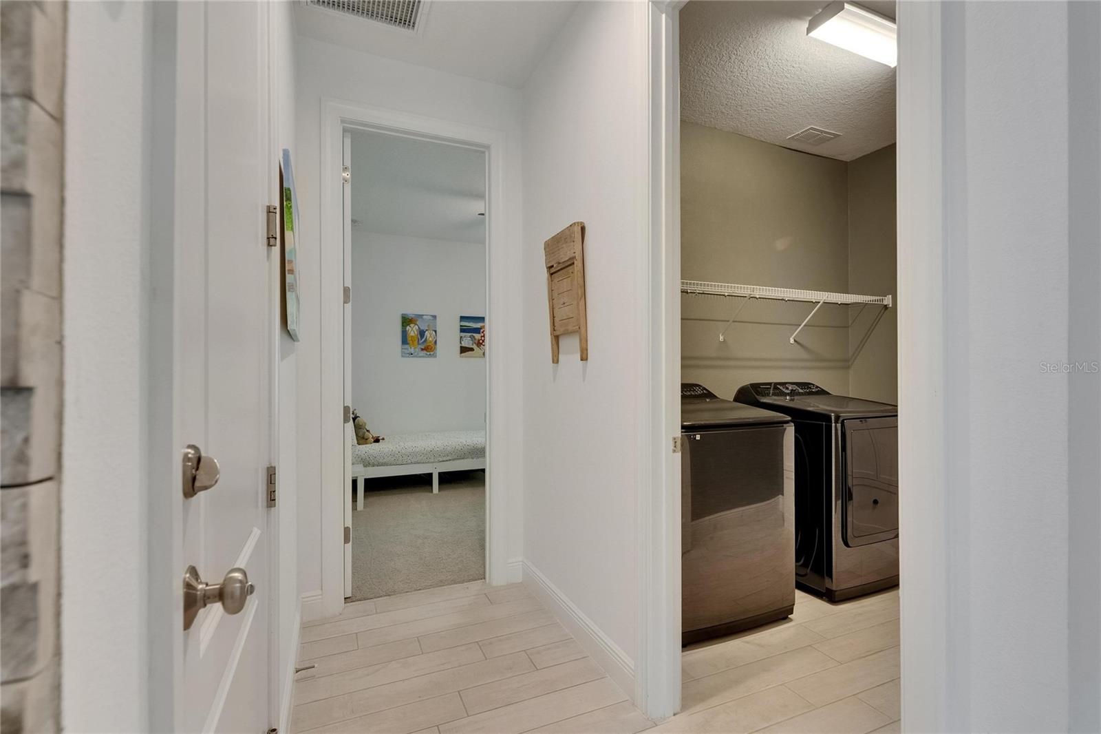 Image 22 of 100 For 5814 Silver Sun Drive
