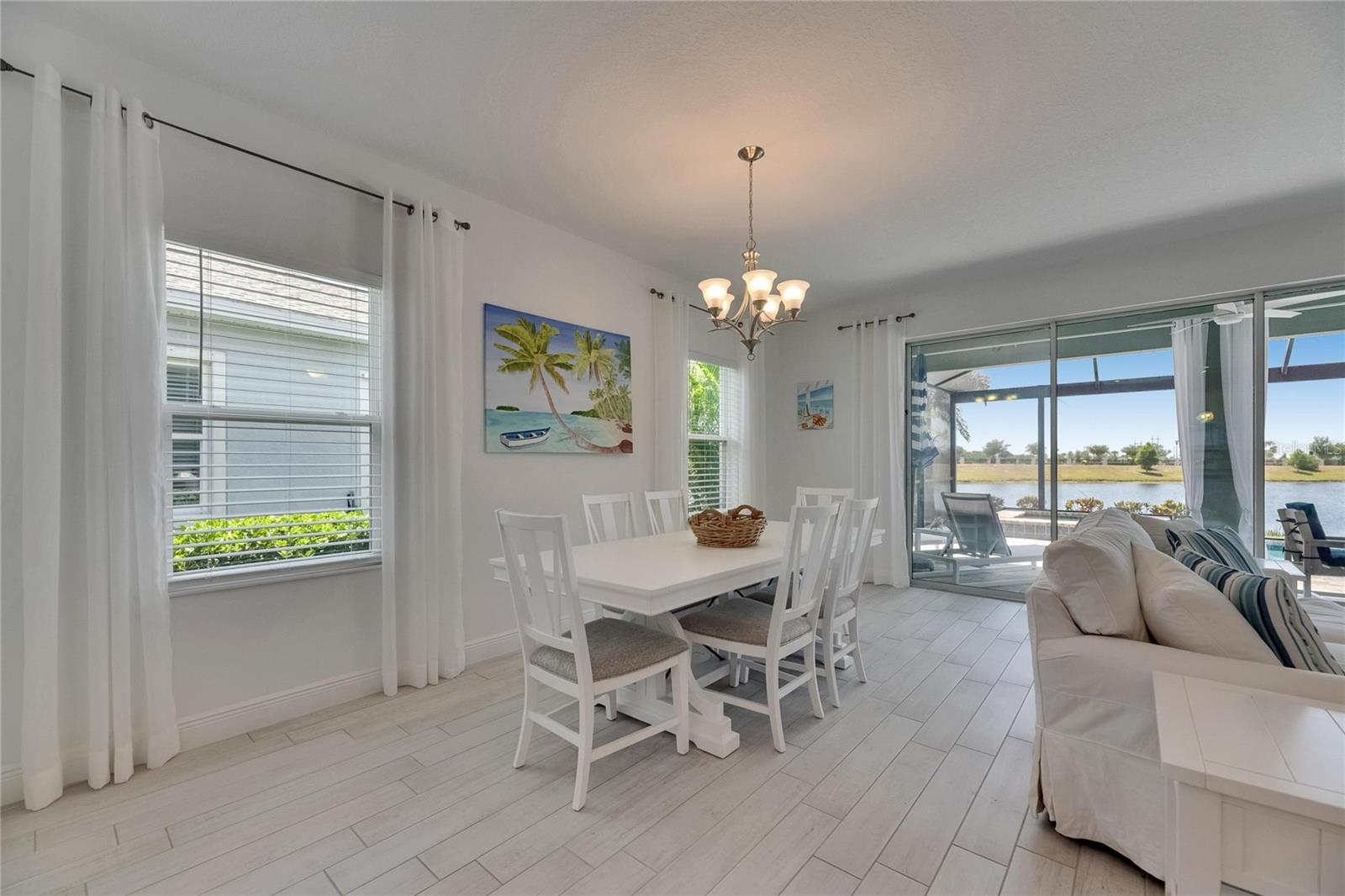 Image 41 of 100 For 5814 Silver Sun Drive