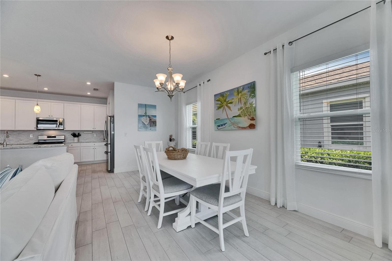 Image 42 of 100 For 5814 Silver Sun Drive