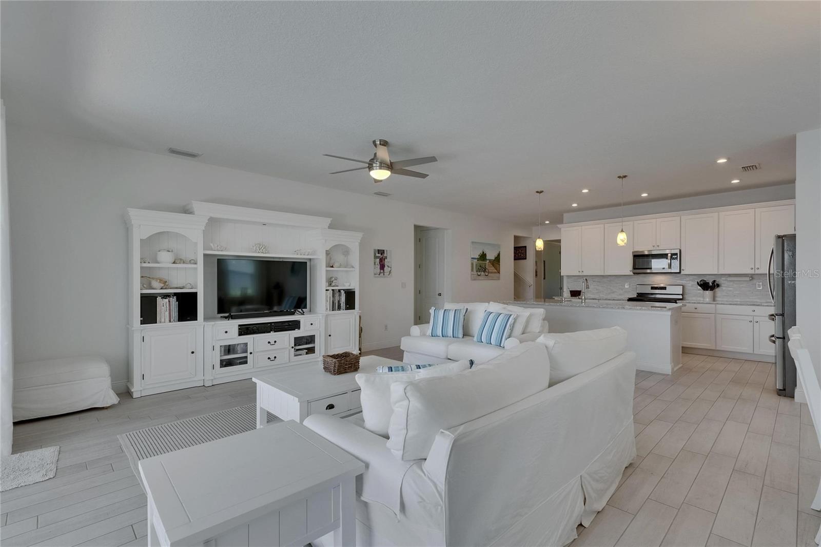 Image 45 of 100 For 5814 Silver Sun Drive