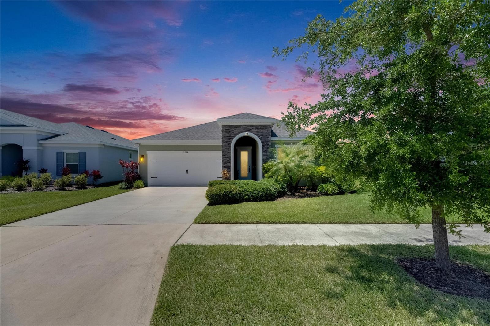 Image 5 of 100 For 5814 Silver Sun Drive