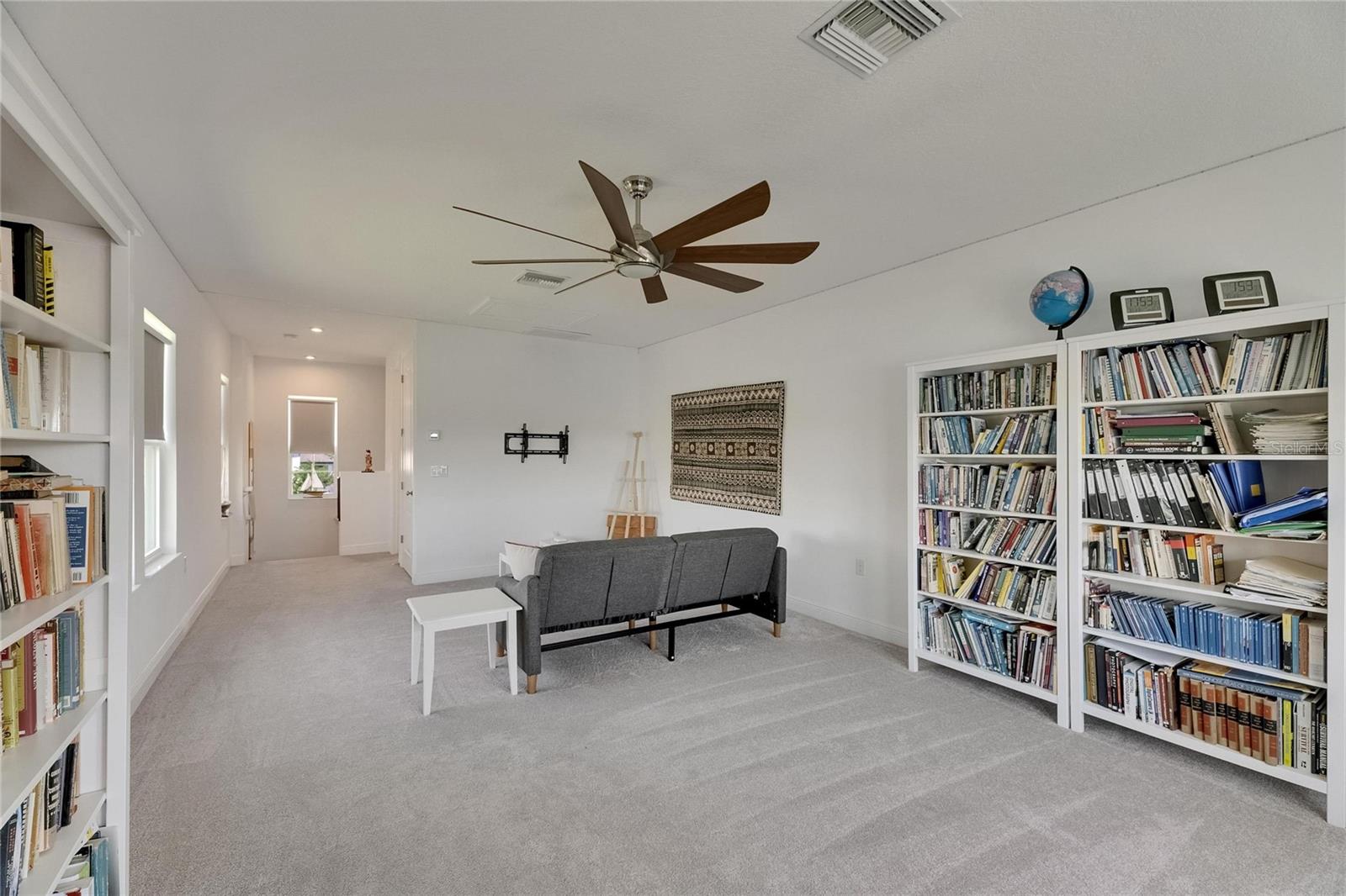 Image 62 of 100 For 5814 Silver Sun Drive